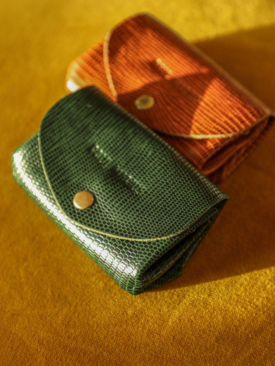 Foto-Ansicht-Tragegeldbörse-Leder-braun-LeGustave-1960-Paul-Marius-CLP-L-L