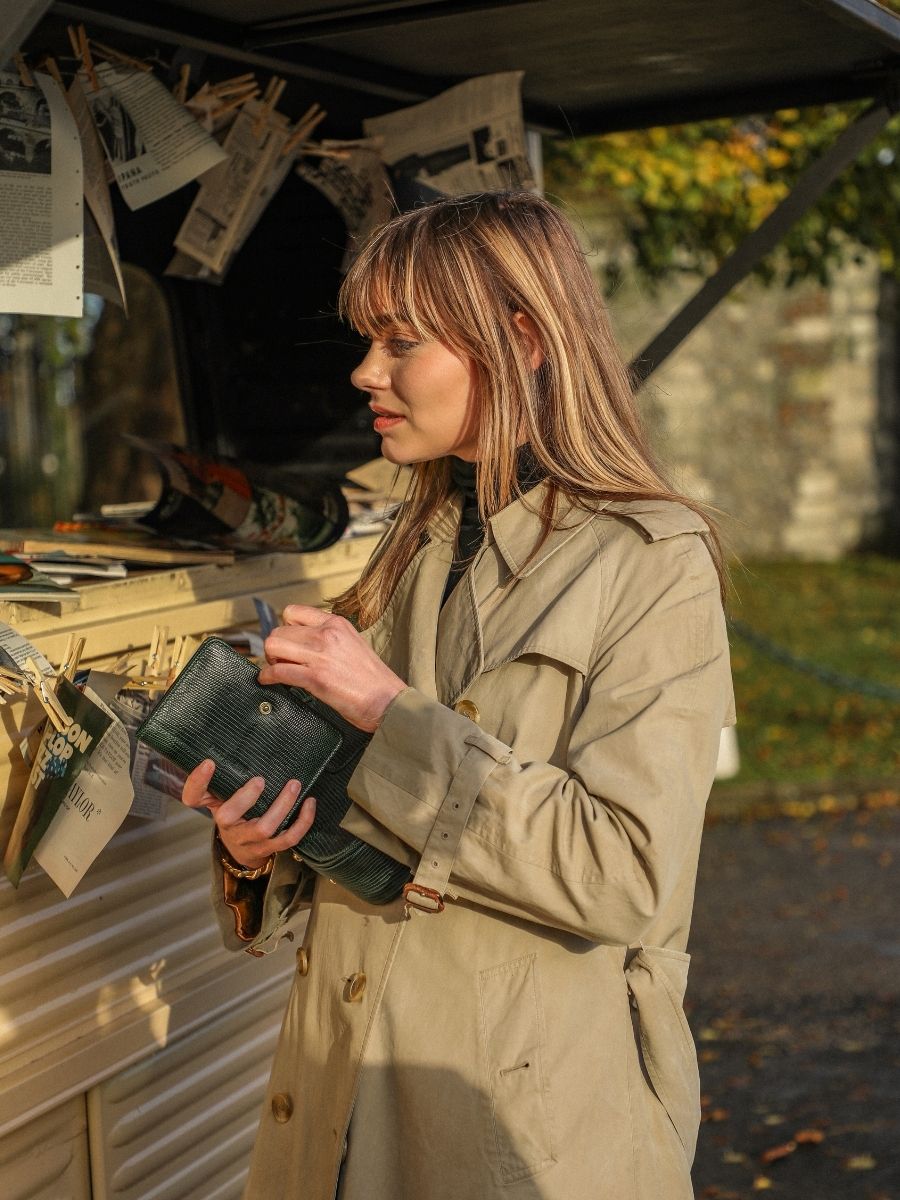 Fotoansicht-Tragegeldbörse-Leder-grün-LePortefeuille Jeanne 1960 - PAUL MARIUS - M34 L DG