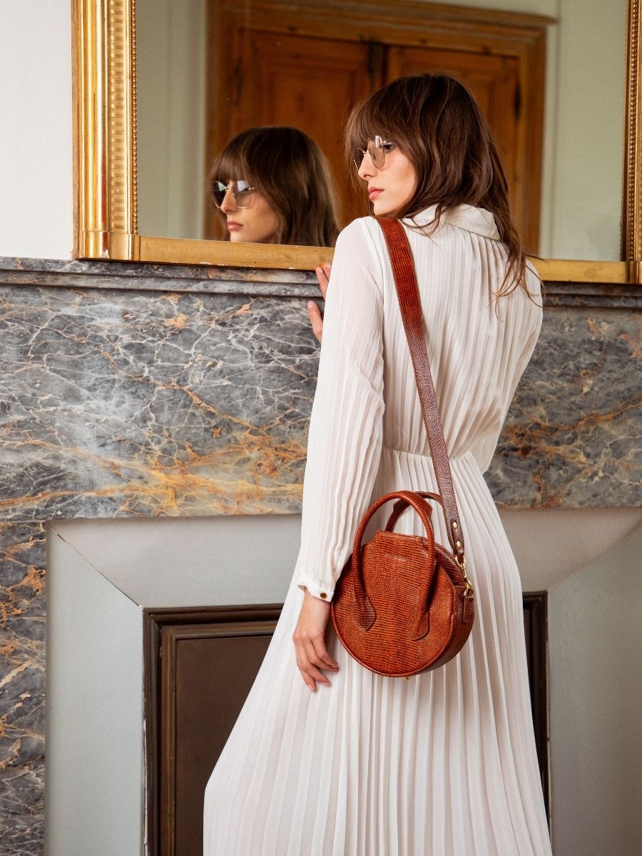 Fotoansicht von vorne Handtasche aus braunem Leder Aline 1960 Bernstein Paul Marius W34 L L