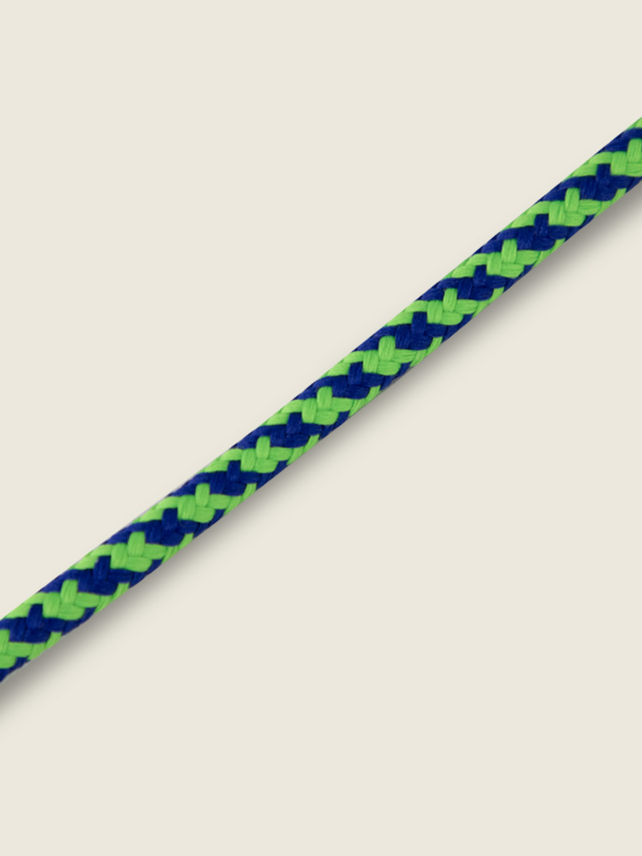 Fotoansicht-Schulterriemen-Handytasche-Leder-grün-Eva-Neon-grün-Paul-Marius-M71-NE-GR