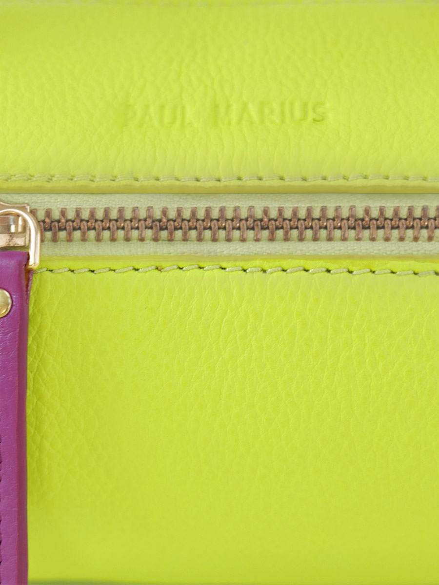 Foto-Fokus-Material-Mini-Handtasche-Leder-grün-violett-Charlie-Sorbet-Apfel-Cassis-Paul-Marius-W30-SB-LGR-P