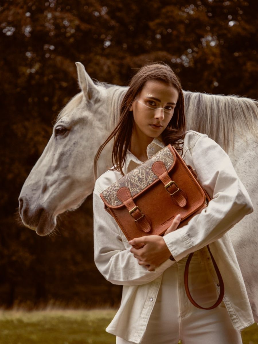 Fotoansicht-Umhängetasche-aus-mehrfarbigem-Leder-Lasacoche-S-Esperanza-Paul-Marius-M02S10-MEX