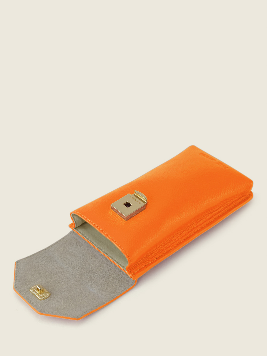 Fotoansicht Innenansicht Handytasche aus orangefarbenem Leder Eva Sorbet Mango Paul Marius M71 SB O
