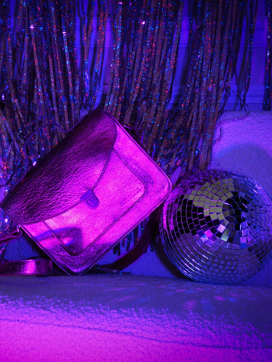 Foto-Material-Umhängetasche-Leder-Damen-rosa-Mademoiselle-George-Ultraviolet-Paul-Marius