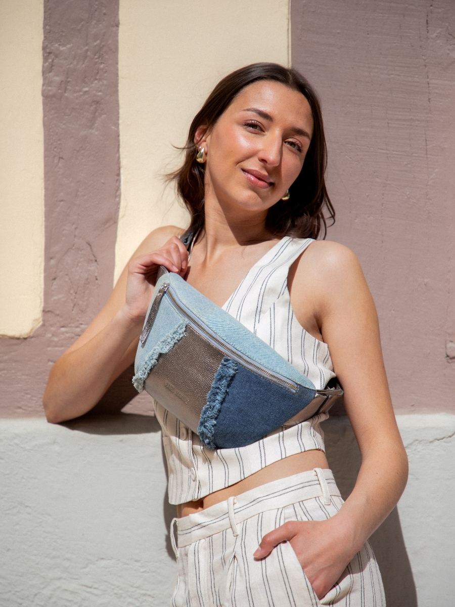 Foto-Vorderansicht-Gürteltasche-Leder-Jean-silber-Damen-LaBanane-Denim-Stahl-Paul-Marius-M503-GM-Denim