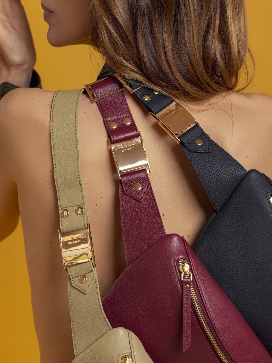 tasche-gürteltasche-leder-labanane-mandel-ansicht-m503-al