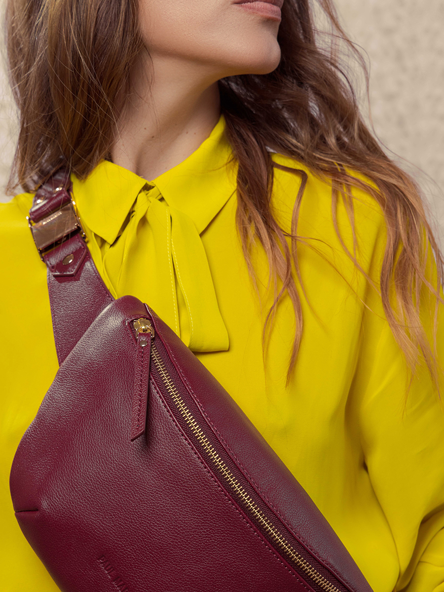 ledertasche-banane-labanane-lila-ansicht-zoom-material-m503-p