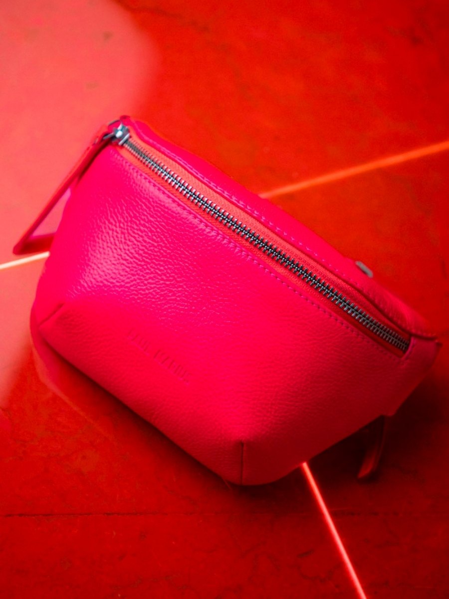 Fotoansicht: Tragegurt-Gürteltasche aus Leder in Rosa LaBanane XS Neon Paul Marius M503XS NE PI