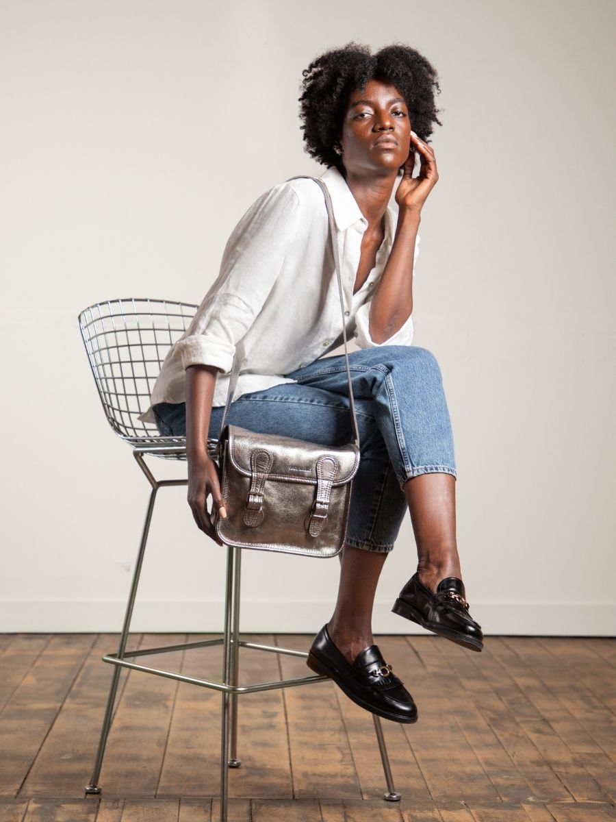 Foto-Zoom-Material-Umhängetasche-Leder-Silber-Lasacoche-S-Stahl-Paul-Marius-M02S10-GM