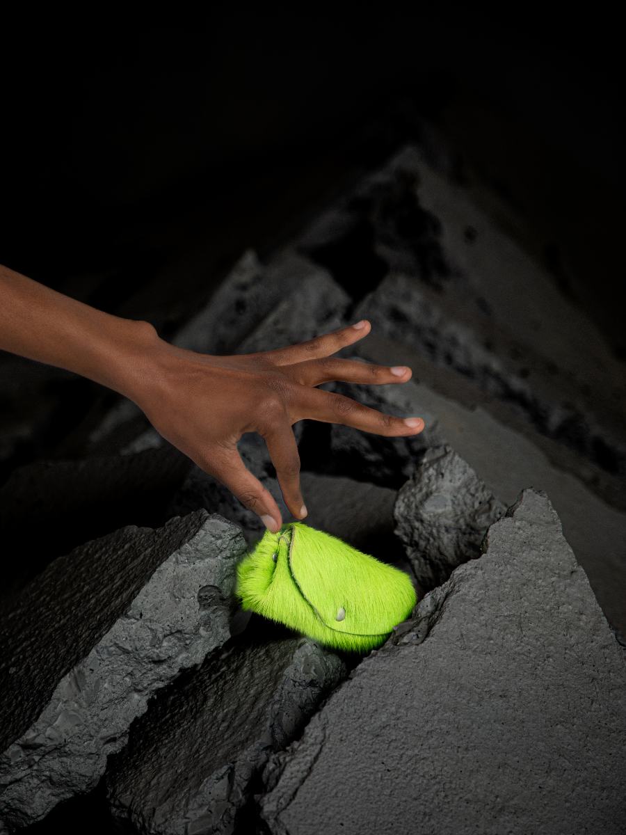 Fotoansicht-grüne-Leder-Geldbörse-LeGustave-Creature-Säuregrün-Paul-Marius-CLP-CREA-S-GR