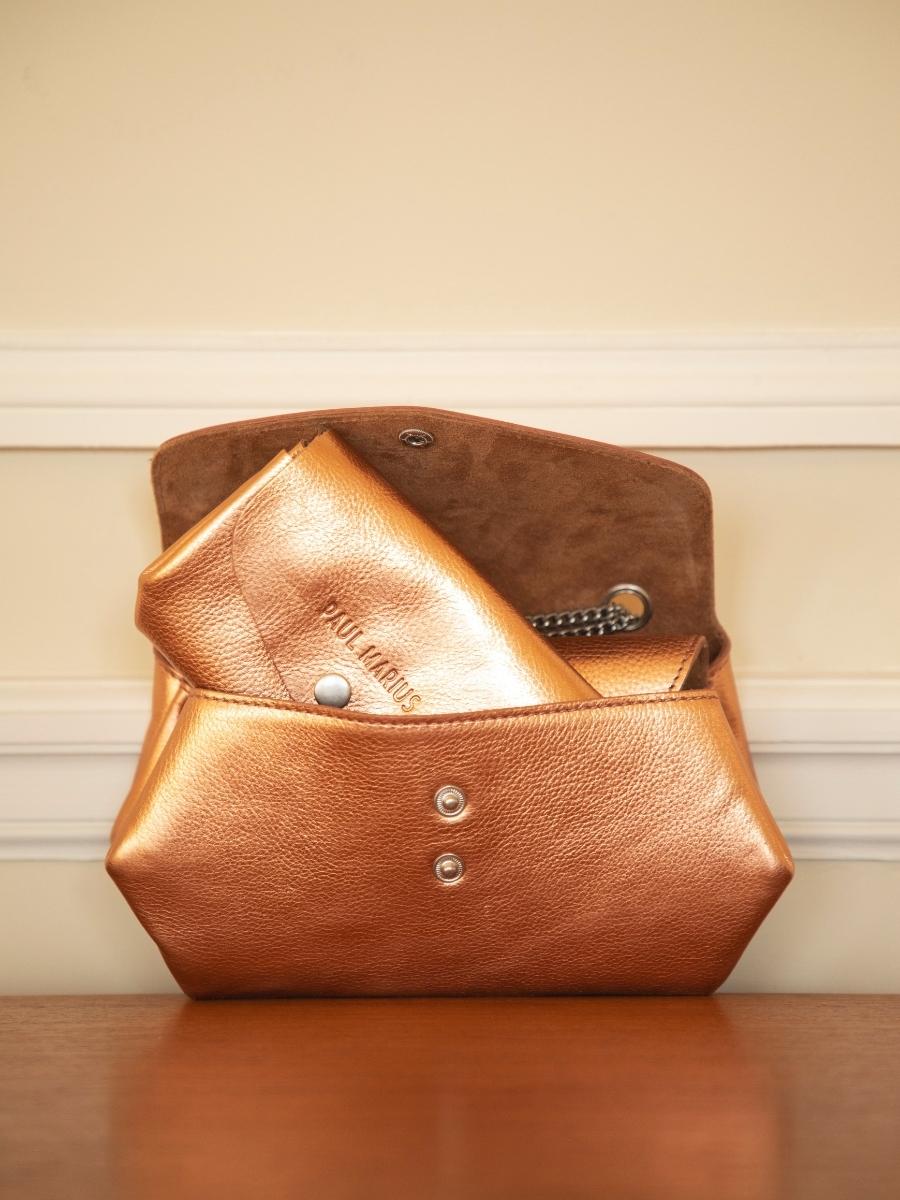 pochette-legustave-m-or-rose-vue-zoom-matiere-clpm-g-pi