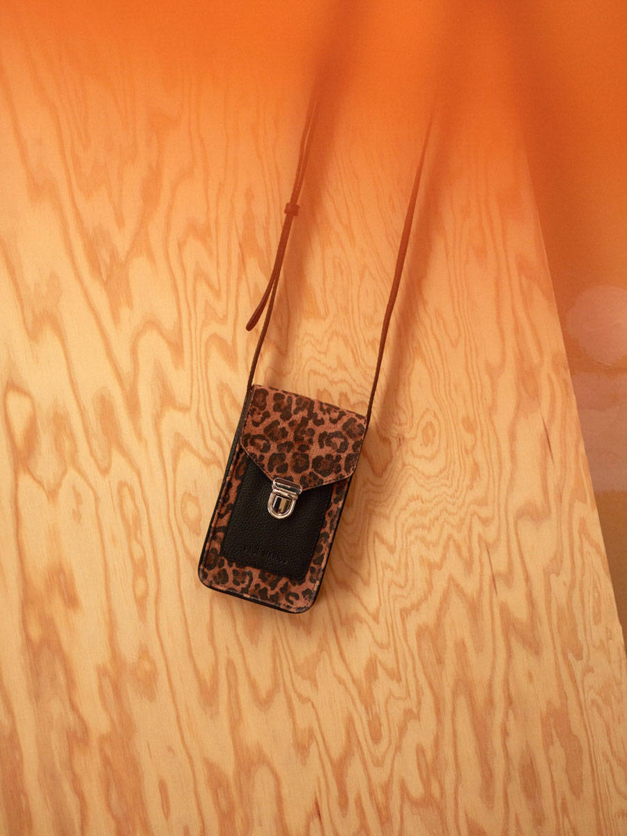 tasche-telefon-leder-leporte-telefon-leopard-schwarz-ansicht-m88-lp-b