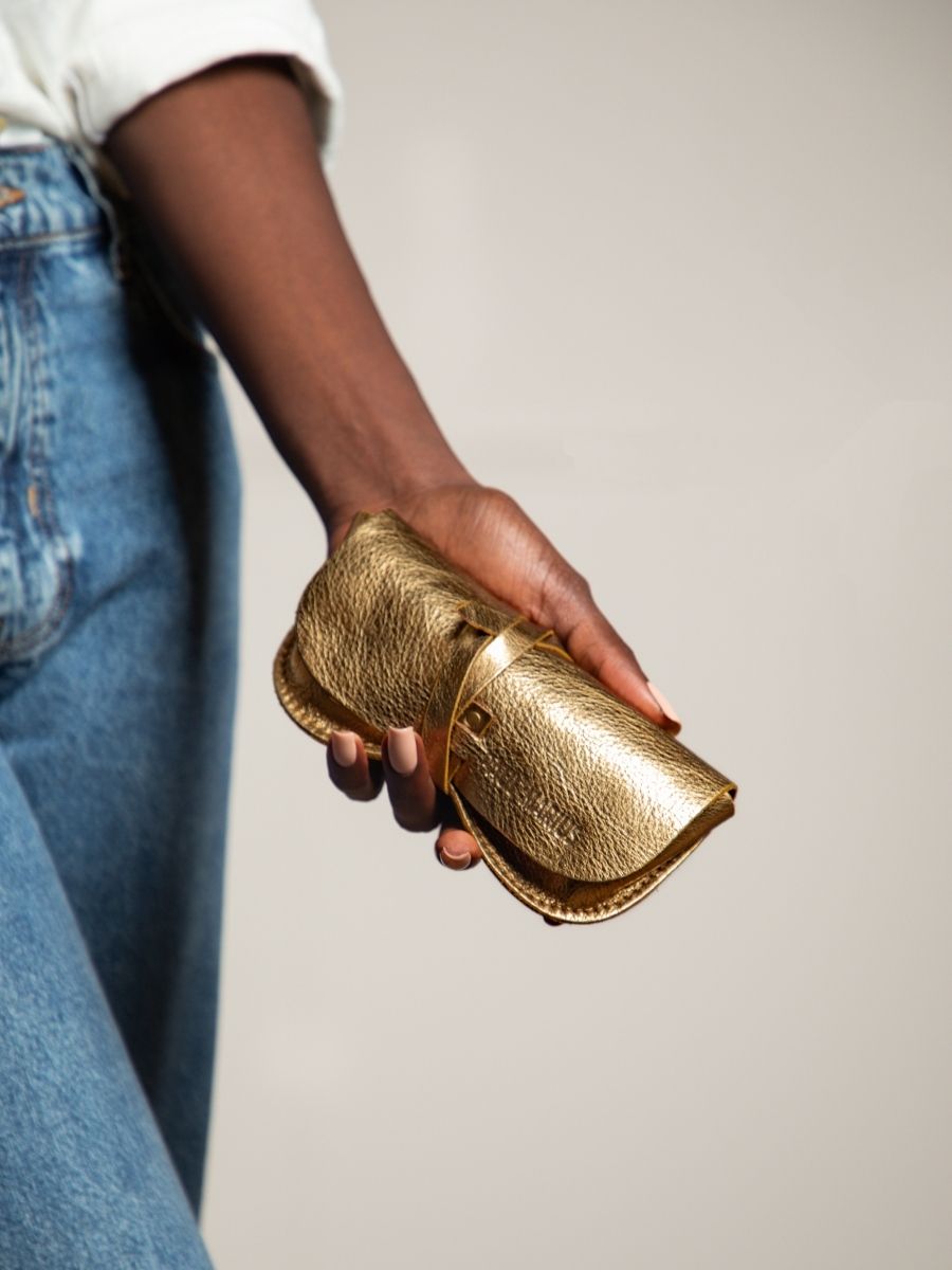 Fotoansicht-Brillenetui aus Leder in Bronze – Brillenetui in Bronze von Paul Marius M49 OG