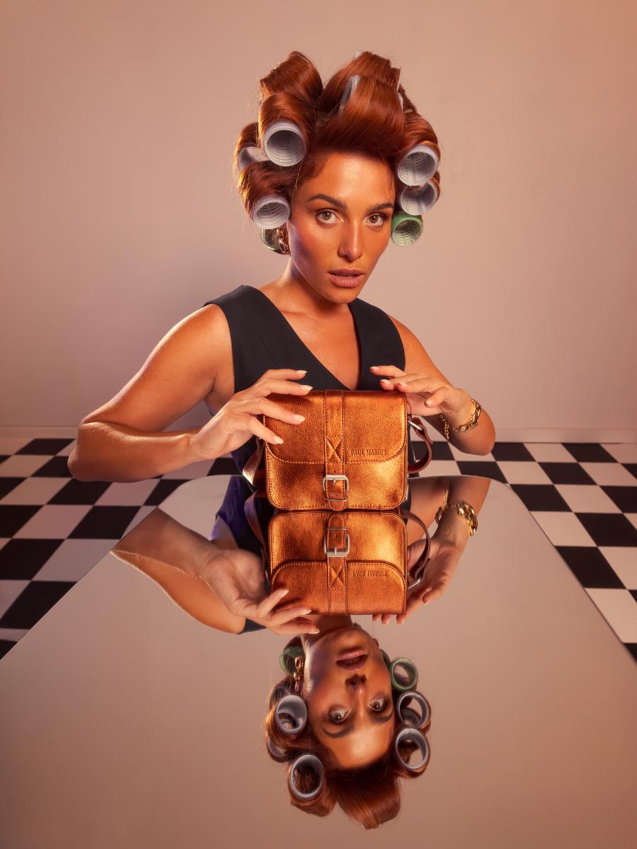 foto-ansicht-vorderseite-tragegurt-leder-kupfer-lessentiel-ginger-paul-marius-m21-m-o