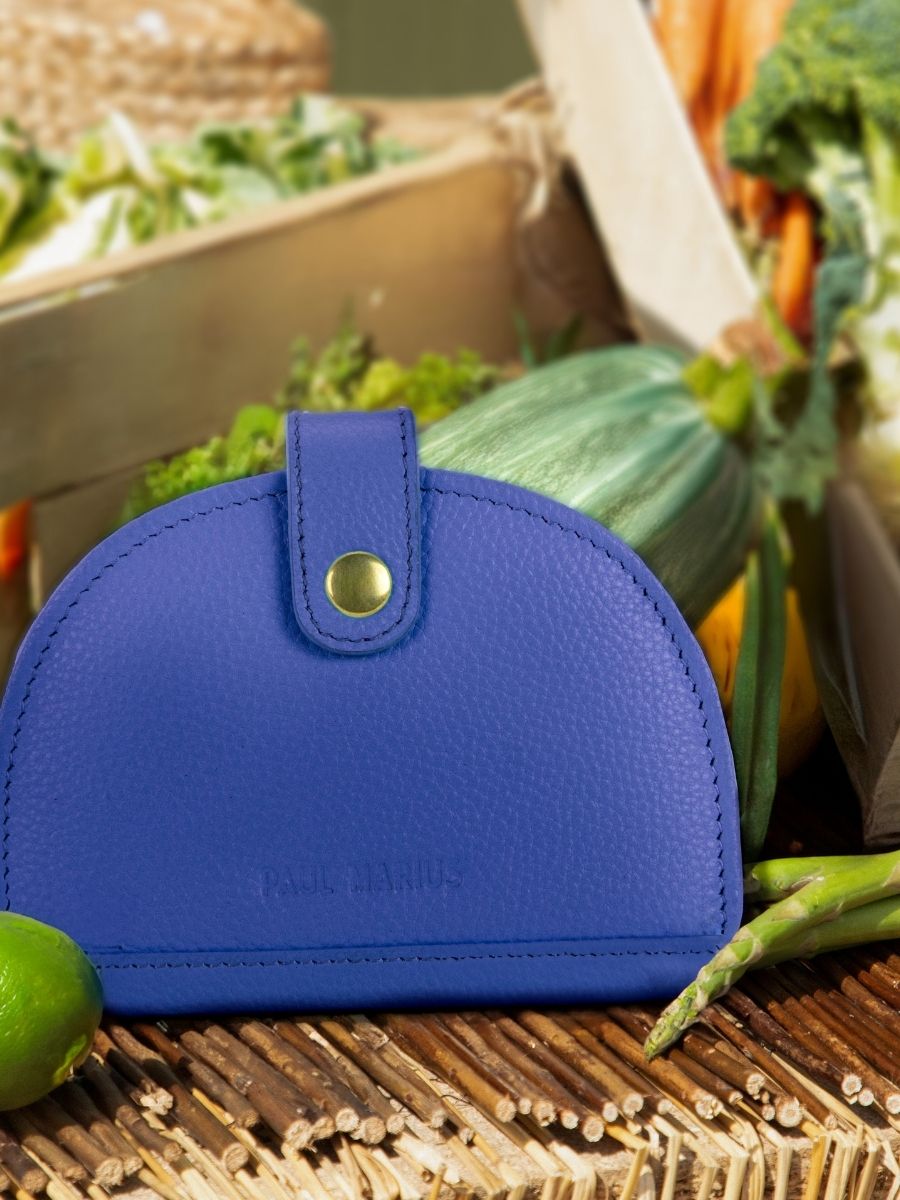 Fotoansicht-Tragegeldbörse-Leder-blau-Damen-LePortefeuille Manon N°2 Azur-blau-Königsblau-Paul-Marius-M33-AZ-BLU