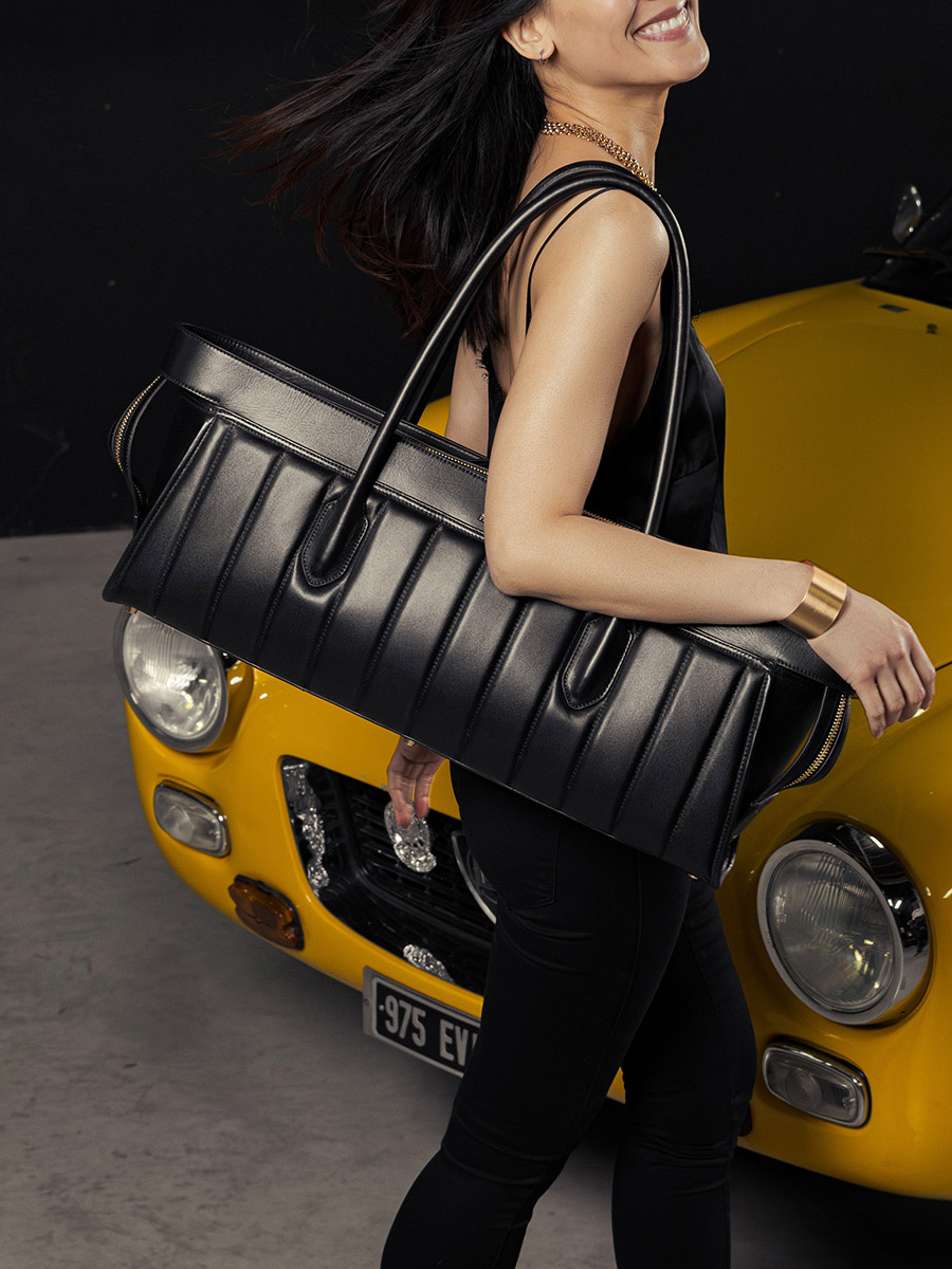 Reisetasche-gesteppt-eros-ultra-lang-sellerie-schwarz-ansicht-w52l-mat-s-b