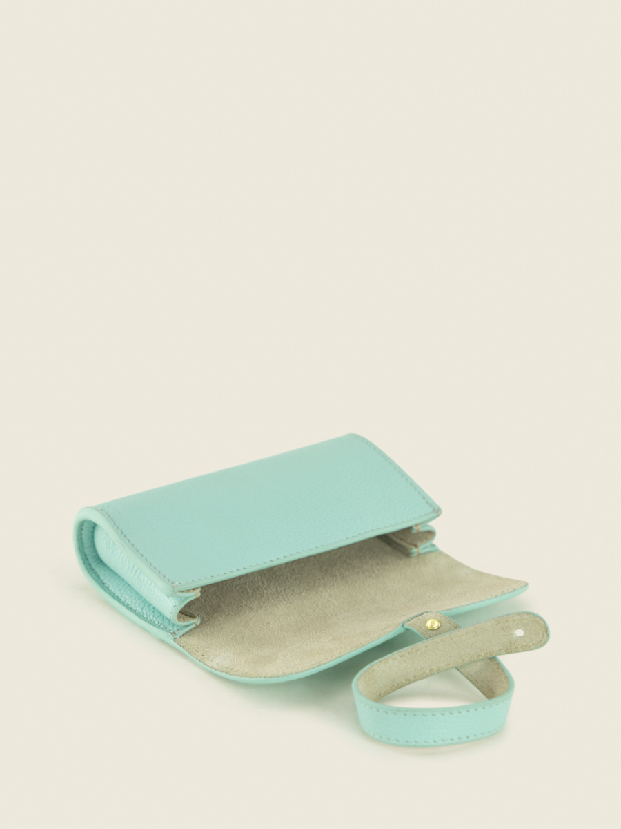 Fotoansicht-Innenansicht-Brillenetui-Leder-blau-Oscar-Azur-Himmelblau-Paul-Marius-M50-AZ-L-BLU