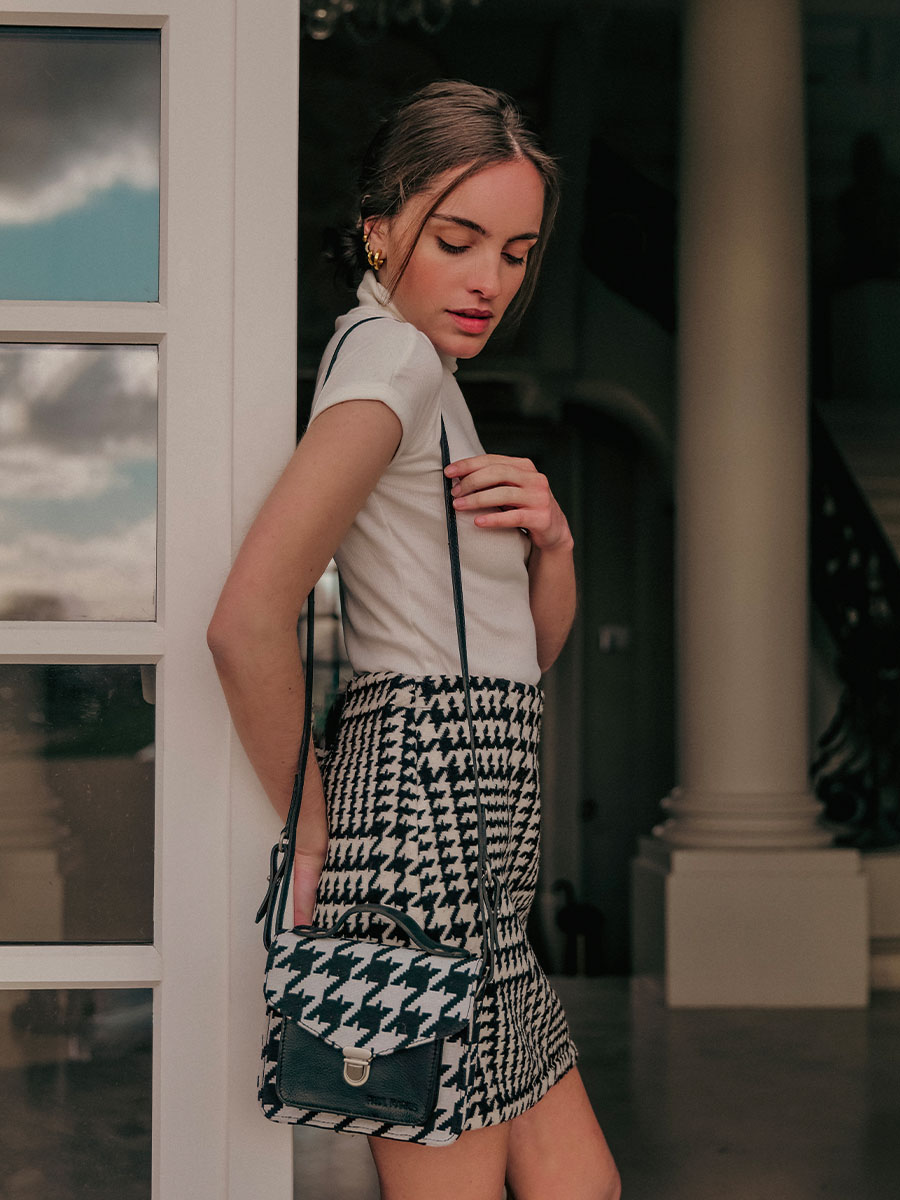 Fotoansicht – Mini-Umhängetasche aus schwarzem Leder – Mademoiselle George XS – Allure – Schwarz – Paul Marius – W05XS HS2 B