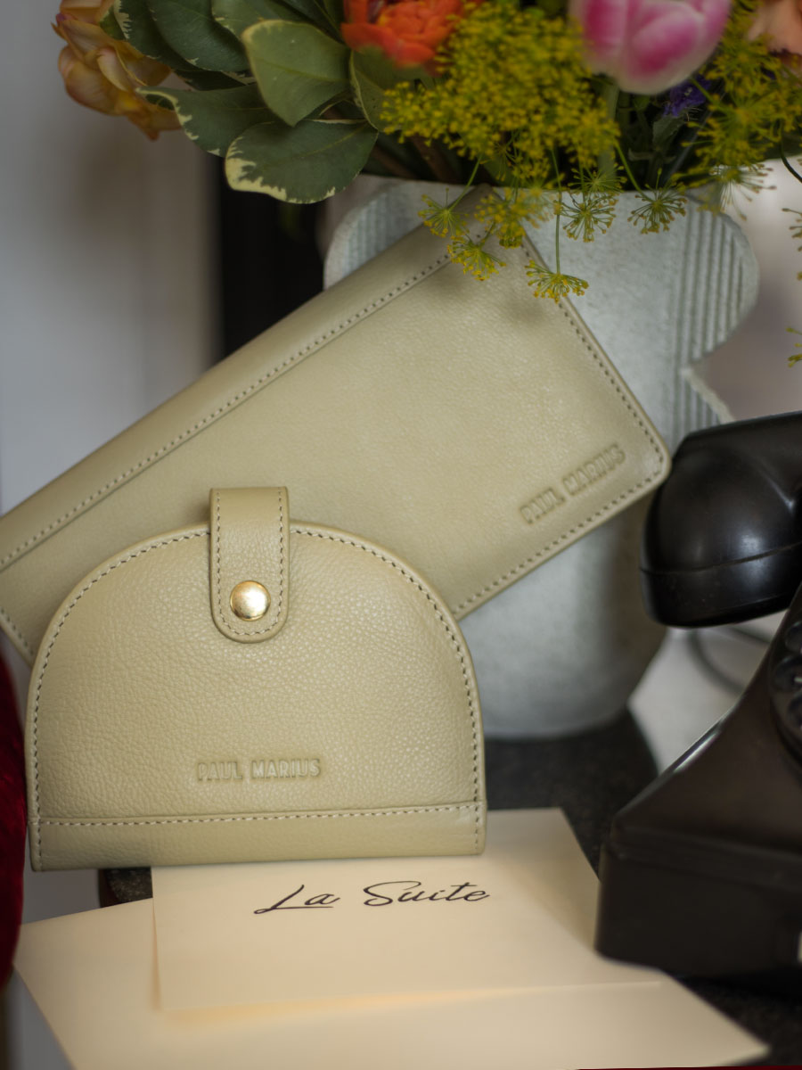 Foto-Tragegeldbörse-Leder-grün-Manon-N2-Art-Deco-Mandel-Paul-Marius-M33-AD-AL