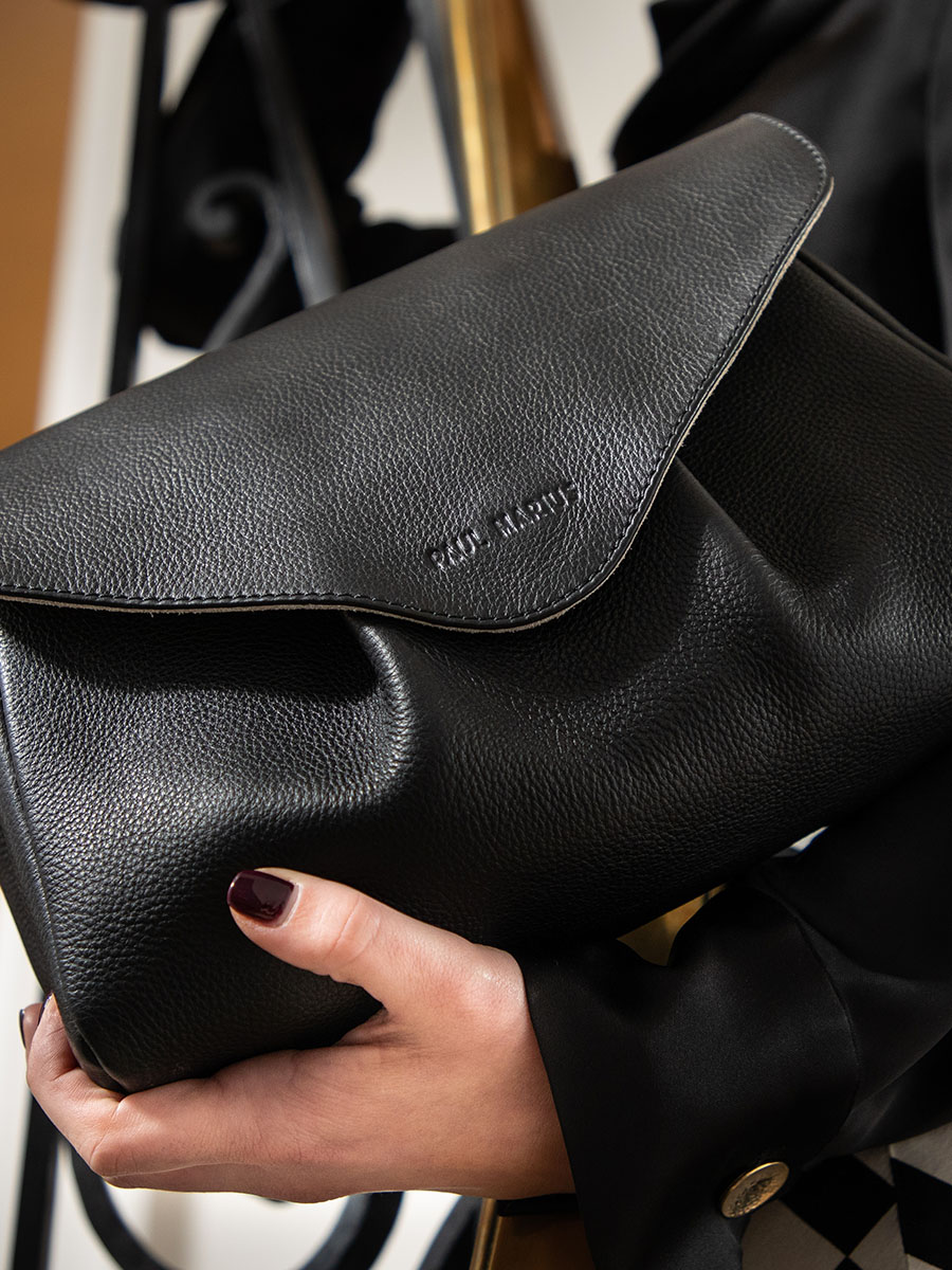 Foto-Material-Umhängetasche-Leder-schwarz-Suzon-M-Art-Deco-schwarz-Paul-Marius-W25M-AD-B