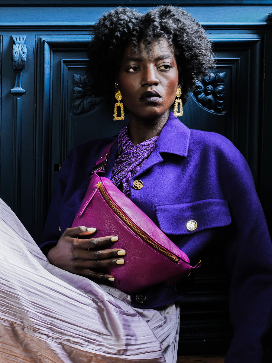 Foto-Innenansicht-Gürteltasche-Leder-violett-LaBanane-Art-Deco-Zinzolin-Paul-Marius-M503-AD-ZI