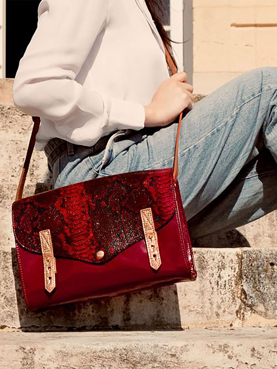 Foto-Vorderansicht-Umhängetasche-Leder-Damen-lindispensable-passion-paul-marius-w08-pa