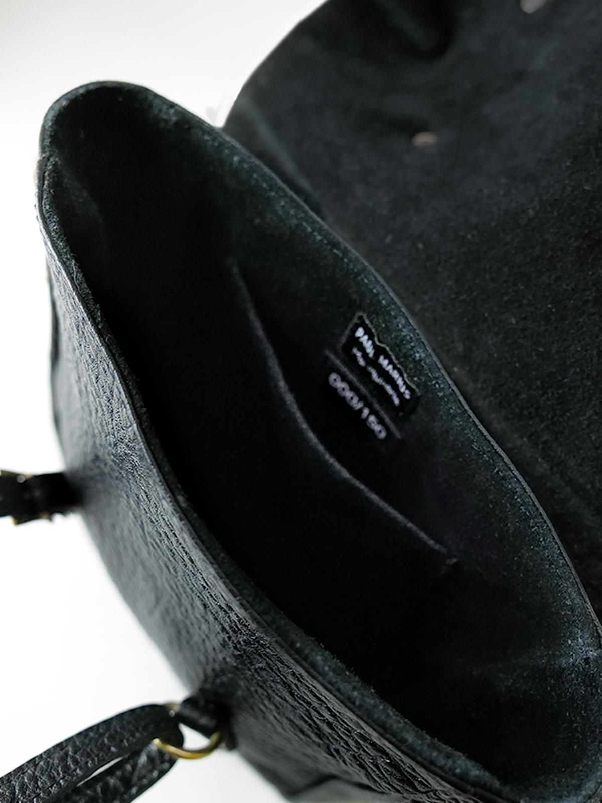 Foto-Innenansicht-Ledertasche-für-Damen-schwarz-Lasophistiquee-L'Edition-Noire-Paul-Marius-W27S-BED-N1