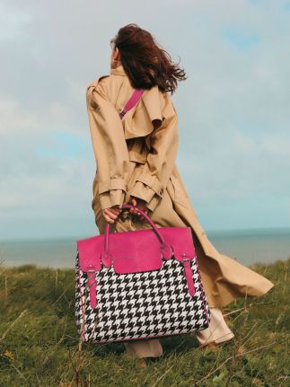 Rouen-Delhi Allure – Fuchsia