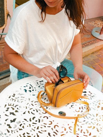 Paula – Goldfarben