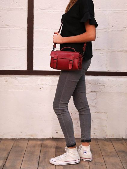 L'Artisane – Karminrot