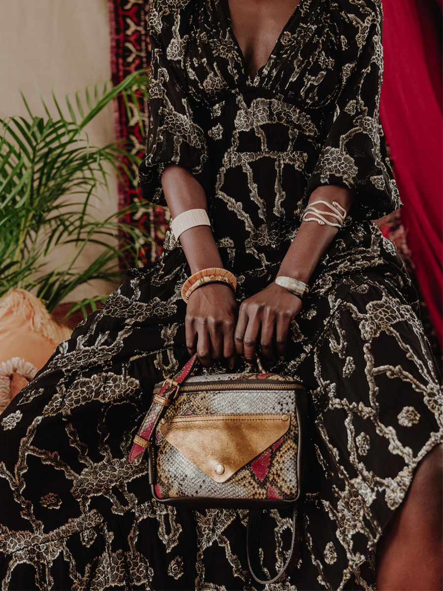 Foto-Tragetasche-Umhängetasche-Leder-Damen-LeGavroche-Neuauflage-Byzance-Paul-Marius-W26-Byz