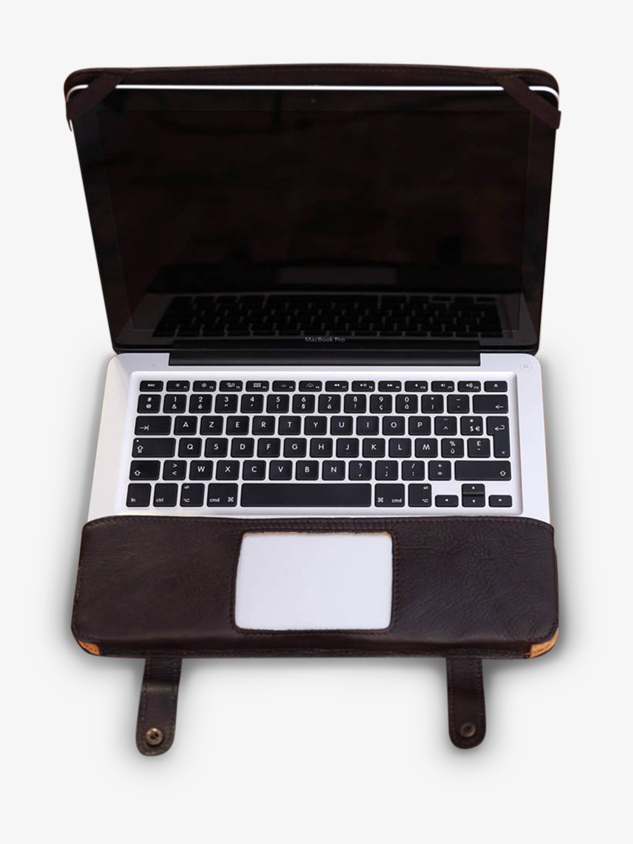 Foto-Seitenansicht-Laptoptasche-Macbook-schwarz-Etui-Macbook-Pro-13-Zoll-Industrie-Paul-Marius-Cover-13-Pro-D