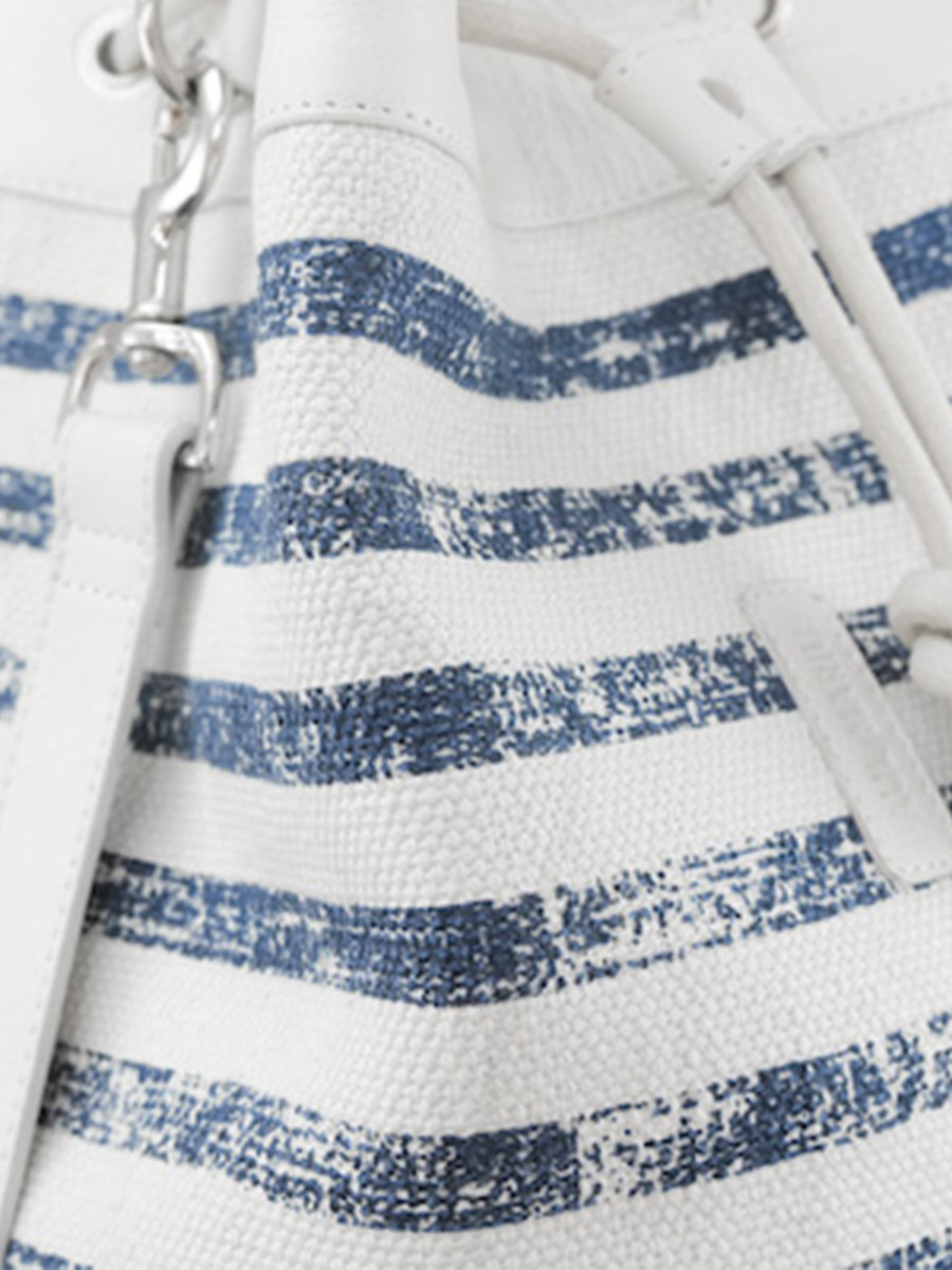 Foto-Rückansicht-Reisetasche-Stoff-blau-weiß-LePackTage-Côte Ouest-Mariniere-Paul Marius-M106-CNV-BLU-W