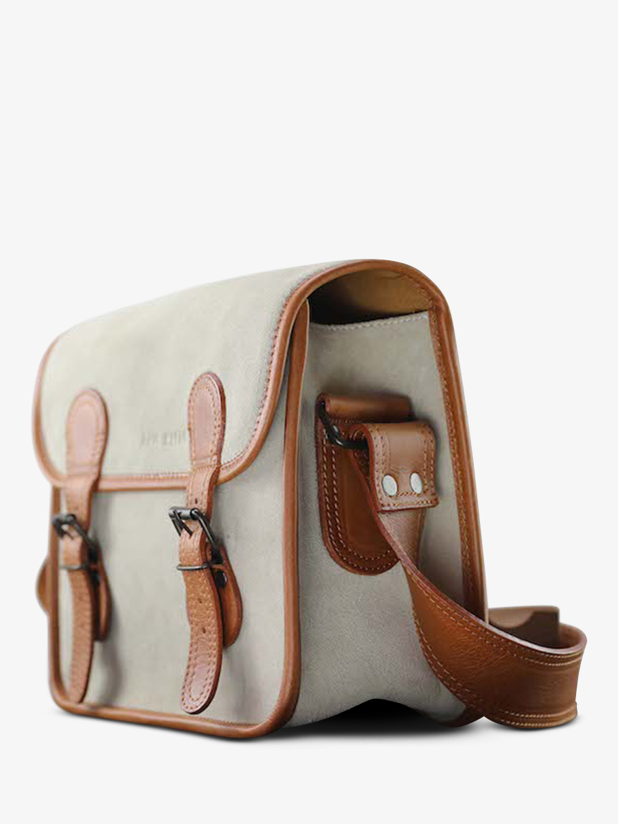 Foto-Seitenansicht-Umhängetasche-Leder-Damen-braun-beige-Lasacoche S-Pampa-natur-kreide-Paul-Marius-M72S10-OL-CR