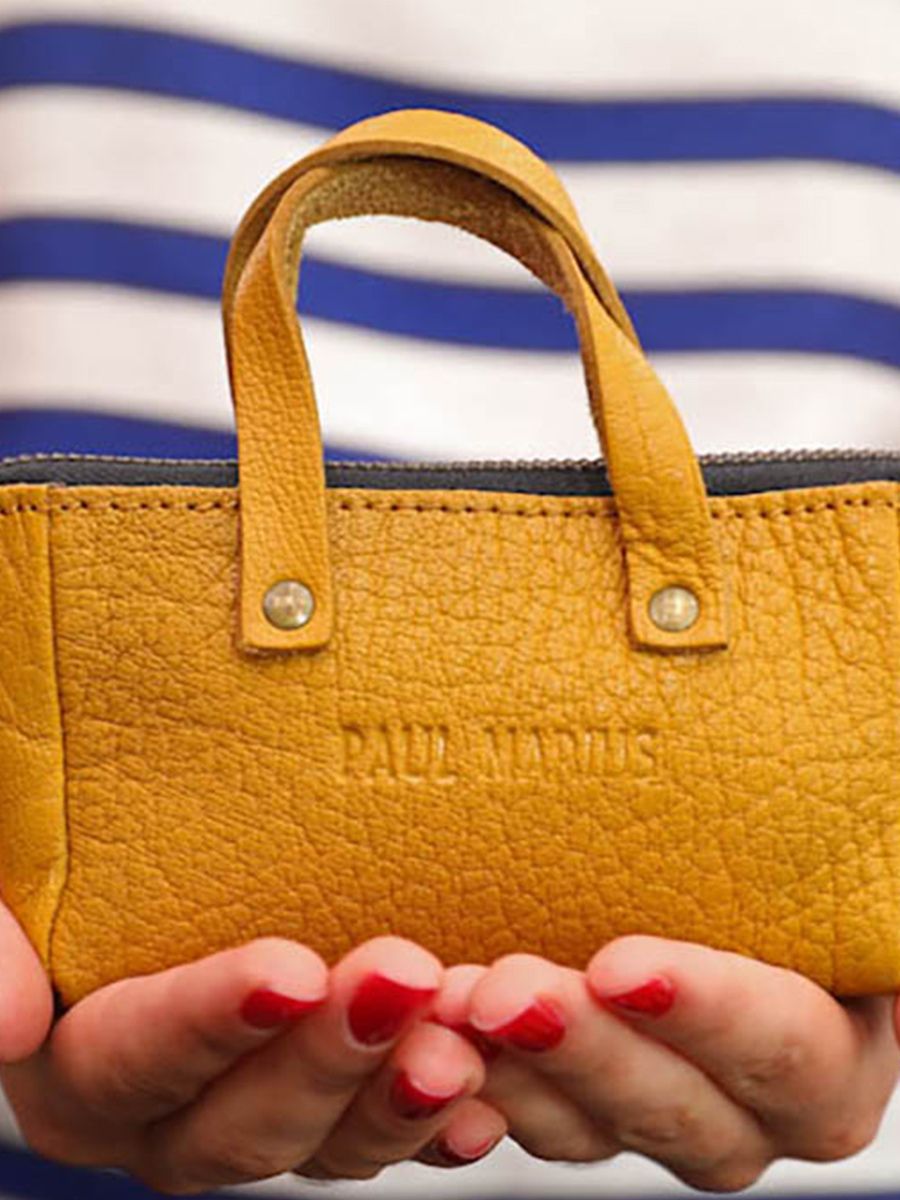 Foto-Tragetasche-Geldbörse-Leder-gelb-MonPremier-Paul-Marius-Safran-Paul-Marius-BBW-Y