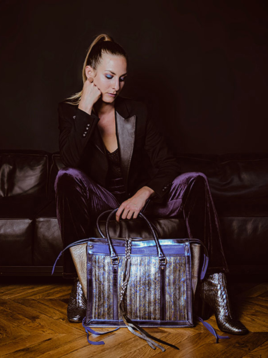 foto-ansicht-von-vorne-leder-handtasche-business-lerive-droite-l-cosmos-paul-marius-w19l-cs