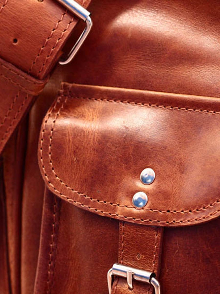 Foto-Innenansicht-Tasche-48h-Leder-Herren-braun-LeMultipoches-natur-Paul-Marius-M14-L