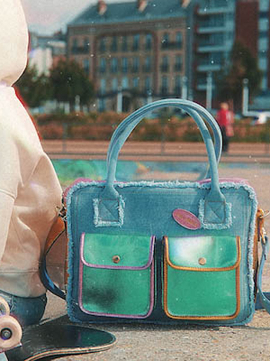 Foto-Vorderansicht-Dokumententasche-Leder-Damen-LeDandy-90s-Paul-Marius-W04-Denim