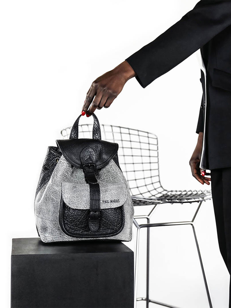 Foto-Vorderansicht-Rucksack-Leder-Damen-LeBaroudeur-Empreinte-Paul-Marius-M40-B-W