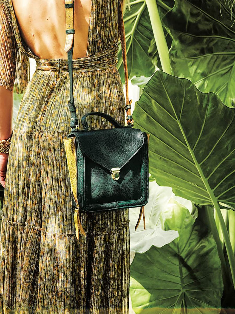 Foto-Tragetasche-kleine-Umhängetasche-Leder-Damen-Mistinguette-Oasis-Paul-Marius-w20-oa