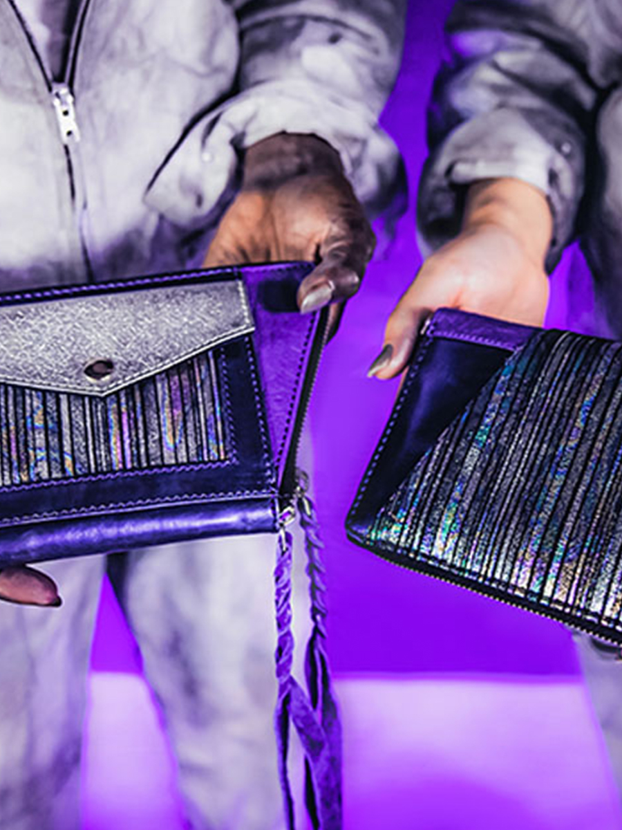 Foto-Seitenansicht-Brieftasche-Leder-Damen-LePortefeuille-Emma-Cosmos-Paul-Marius-w24-cs