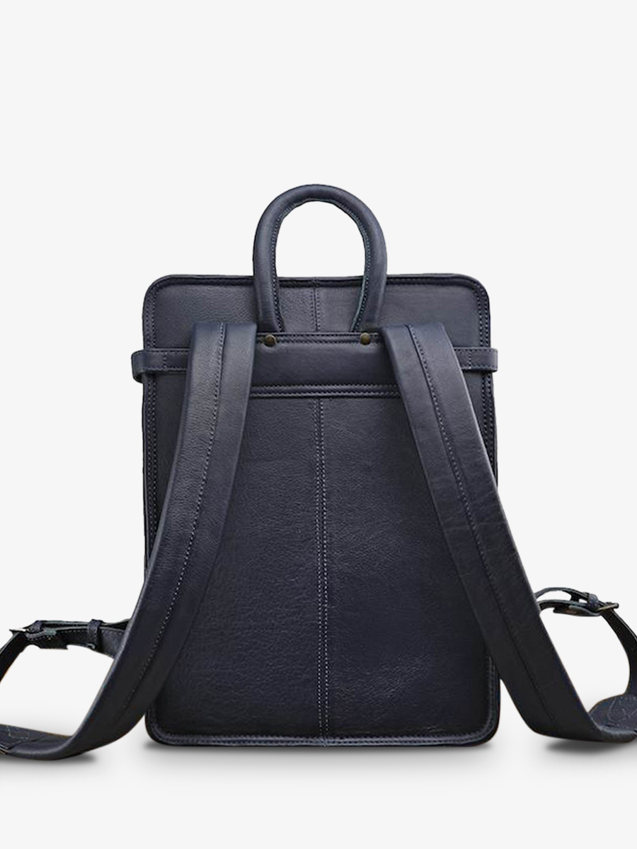 Foto-Rückansicht-Rucksack-aus-Leder-blau-LeCitadin-tintenblau-Paul-Marius-B04-DB