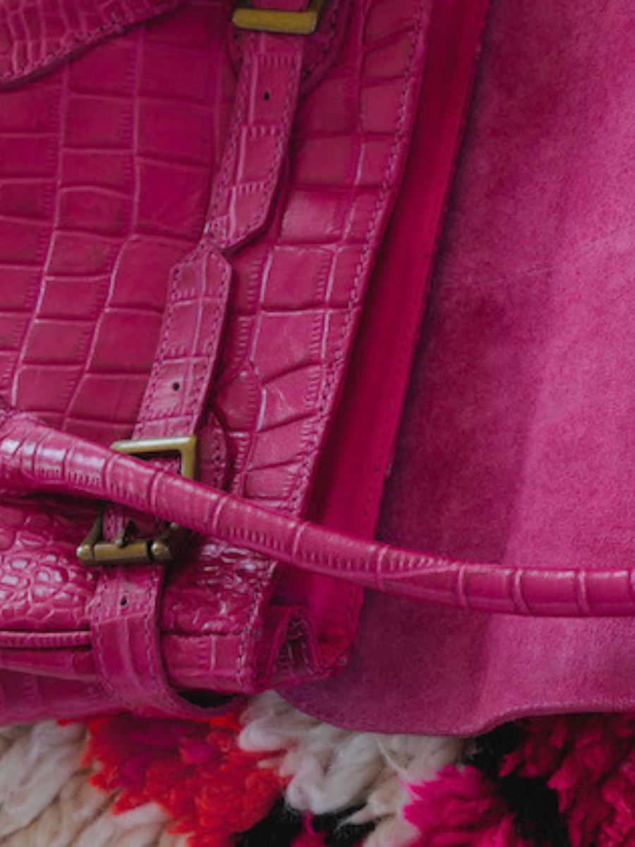 foto-innenansicht-handtasche-leder-dame-rosa-colette-m-alligator-cocktail-tourmaline-paul-marius-w28m-a-pi