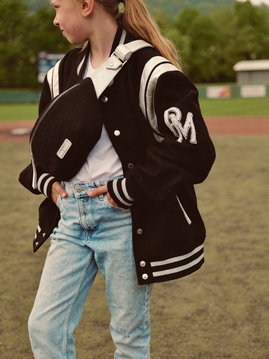 foto-innenansicht-gürteltasche-aus-schwarzem-leder-labanane-50er-jahre-schwarz-paul-marius-m503-fifties-b