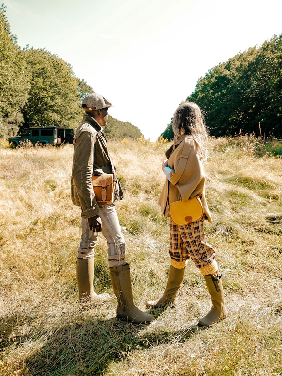 Foto-Vorderansicht-Umhängetasche-Leder-Damen-braun-violett-Pampa-Paul-Marius-Le-Bohémien