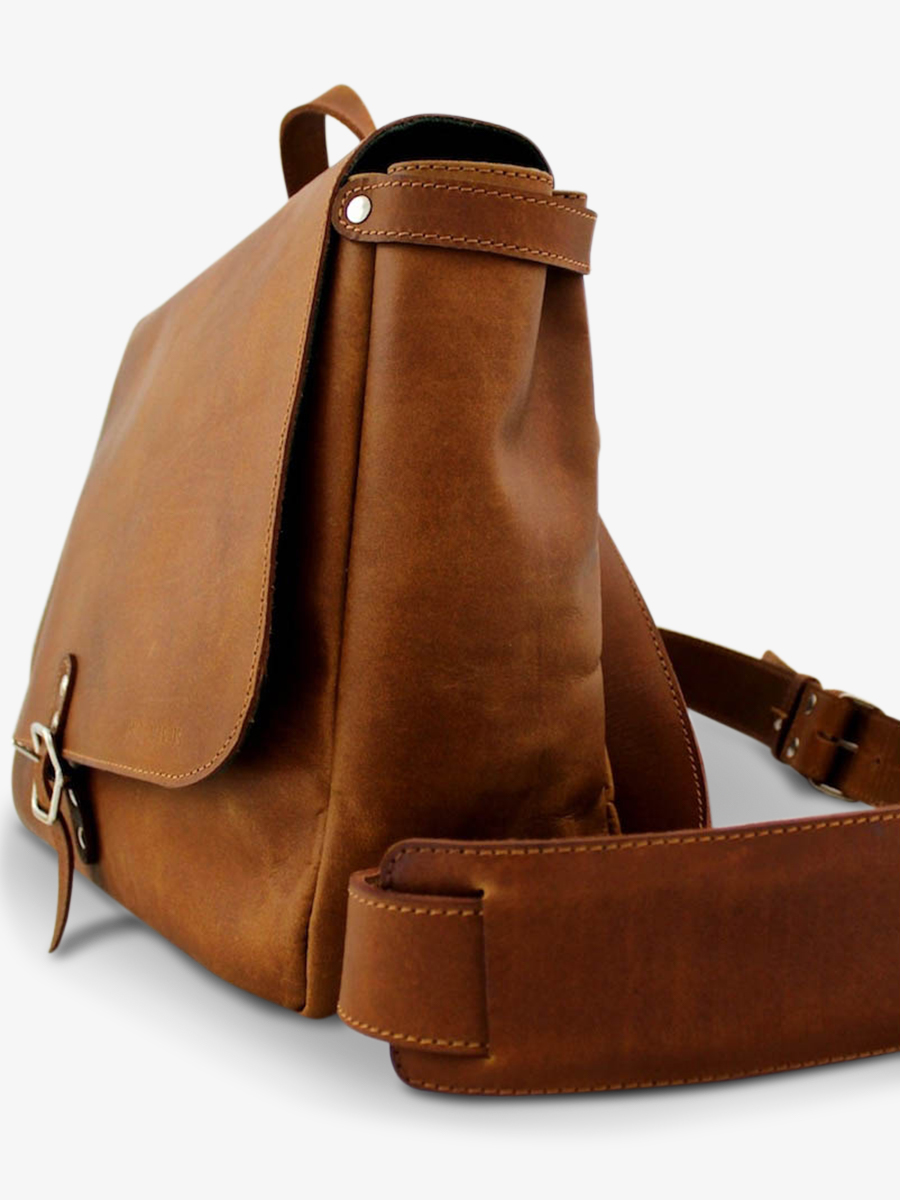 Foto-Seitenansicht-Dokumententasche-Leder-Retro-Vintage-Braun-LePostier-M-Natur-Paul-Marius-M07S14-L